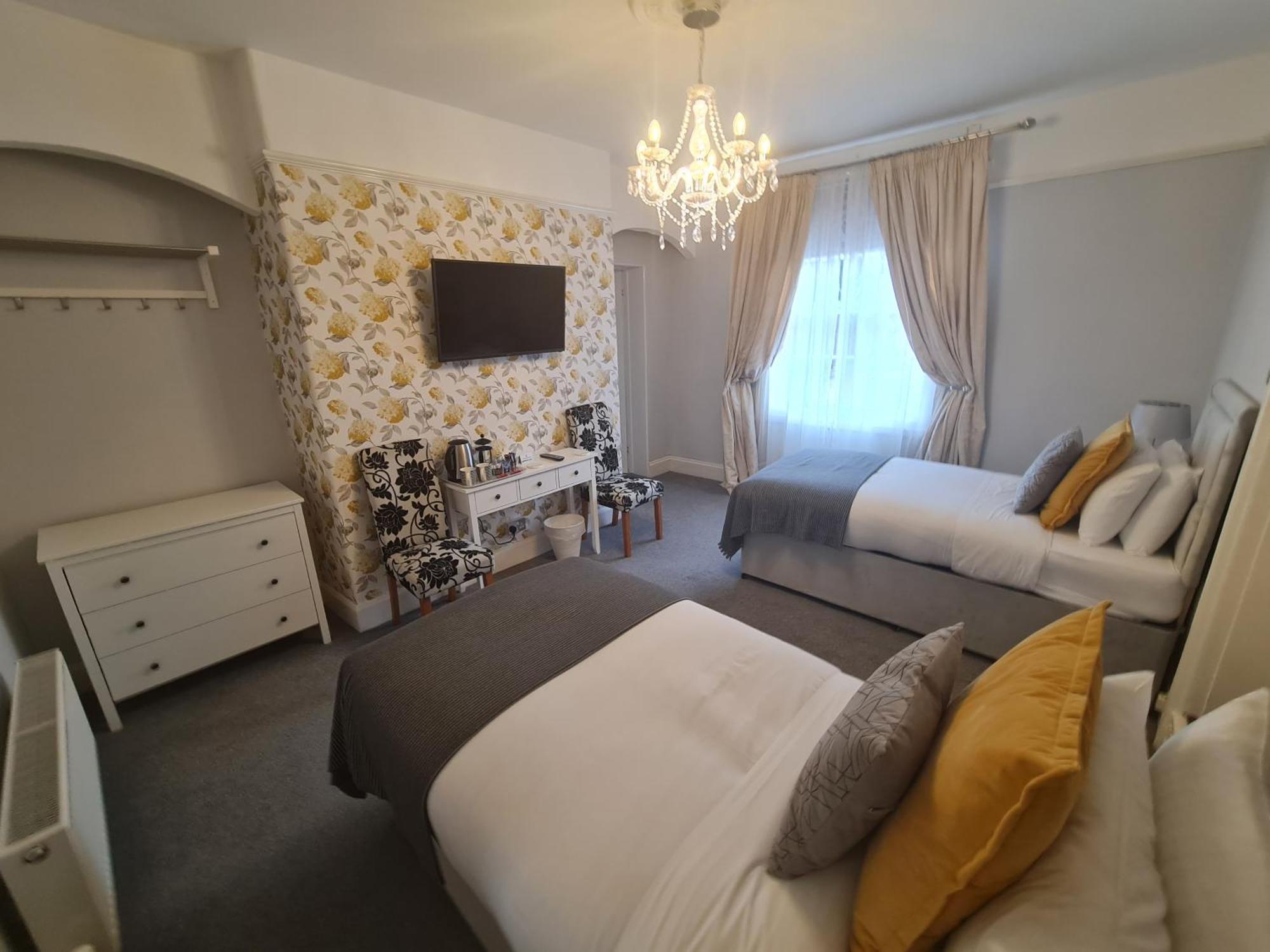 Beaufort Lodge - Central Location & Free Parking Taunton Kültér fotó